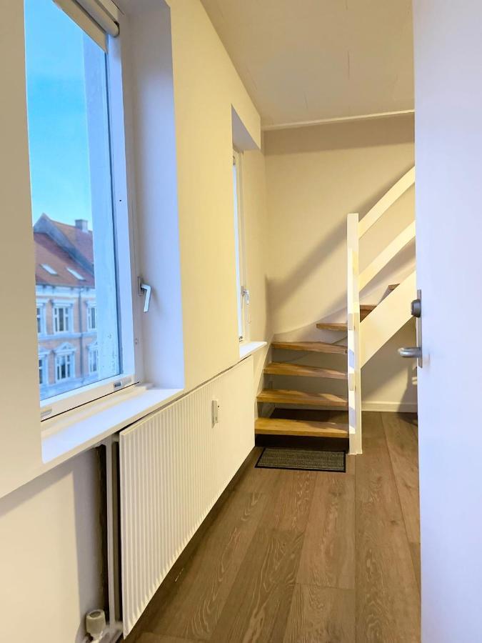 Scandinavian Apartment Hotel - Lunden 1 - Central 3 Bedroom Apartment On Two Floors هورسينس المظهر الخارجي الصورة