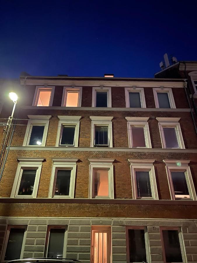 Scandinavian Apartment Hotel - Lunden 1 - Central 3 Bedroom Apartment On Two Floors هورسينس المظهر الخارجي الصورة